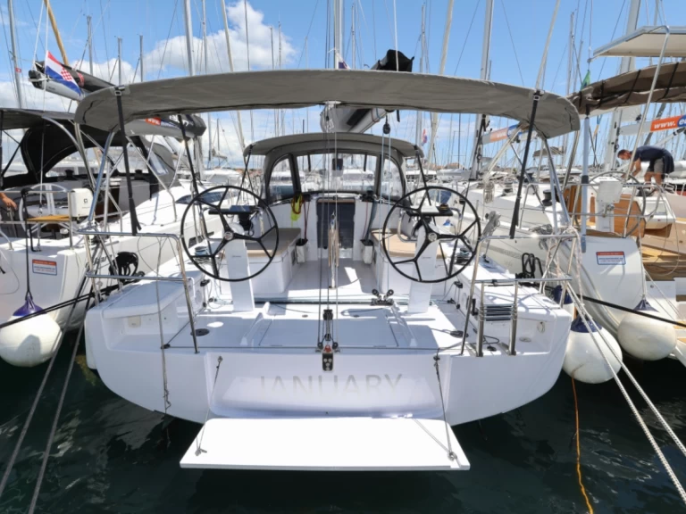 Bénéteau First 36 te huur van particulier of professional in Biograd na Moru