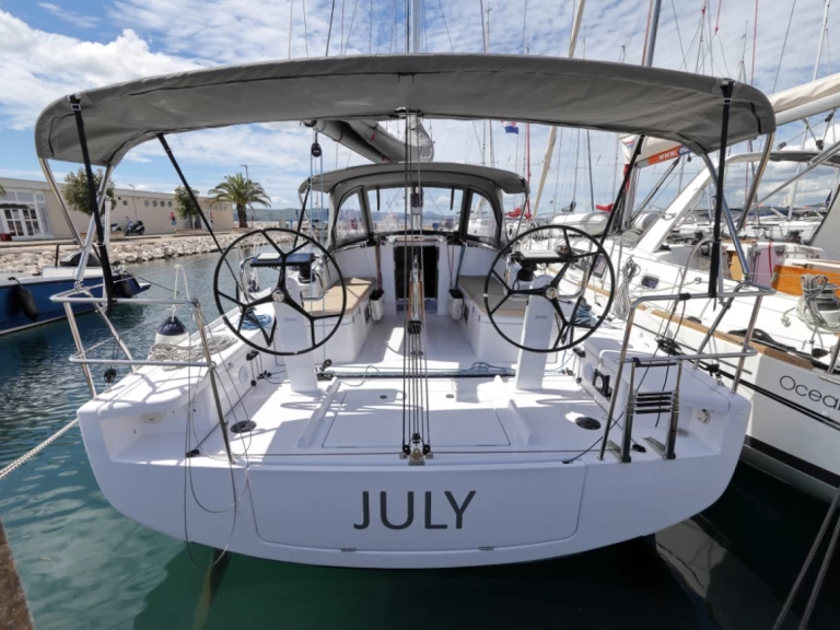 Zeilboot te huur in Biograd na Moru voor de beste prijs