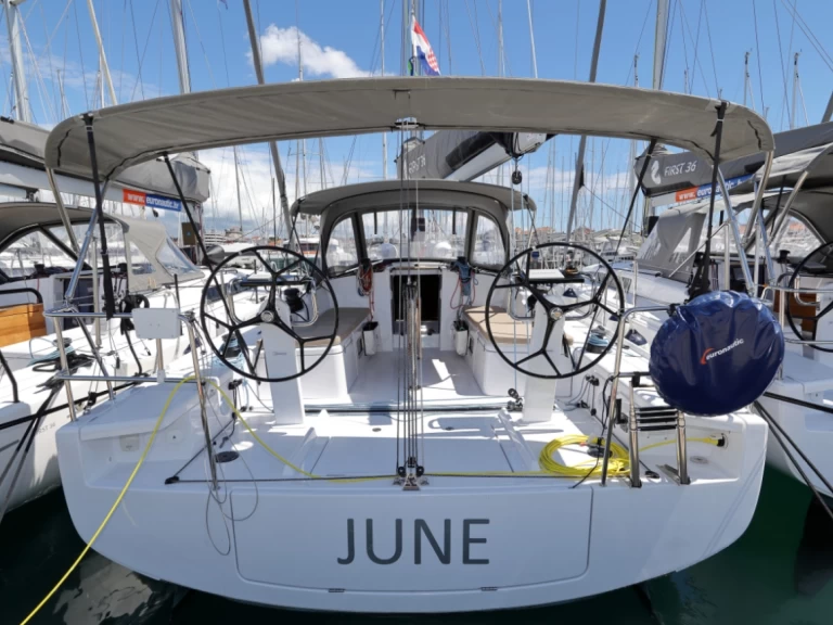 Bénéteau First 36 te huur van particulier of professional in Biograd na Moru