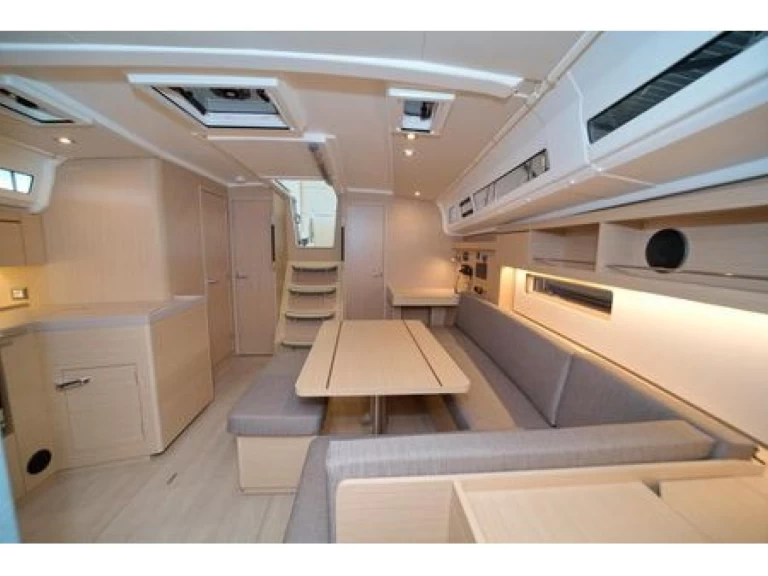 Bénéteau Oceanis 40.1 te huur van particulier of professional in Paros (Eiland)