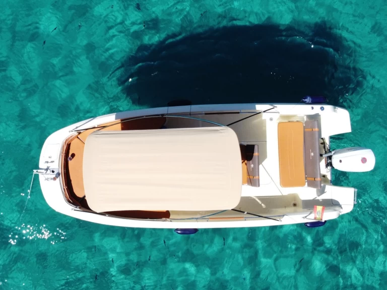 Huur een Invictus  Invictus 190 FX in Club Nàutic Santa Ponsa