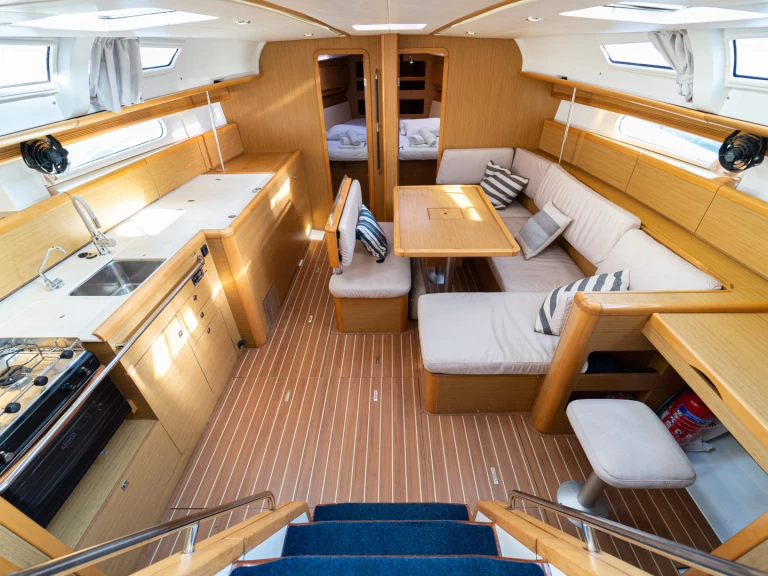 Jeanneau Sun Odyssey 44i te huur van particulier of professional in Kavála