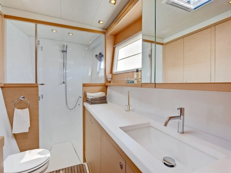 Jachthuur in Port Grimaud - Lagoon Lagoon 450 F via SamBoat