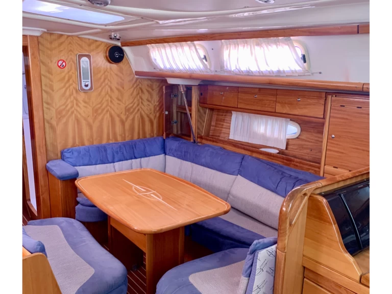 Verhuur Zeilboot in Kos - Bavaria Bavaria 42 Cruiser