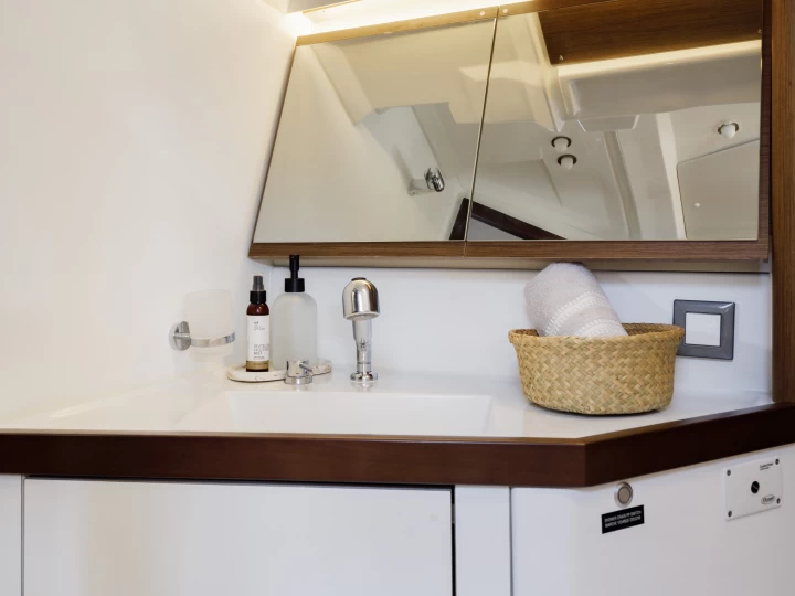 Verhuur Zeilboot Bénéteau met vaarbewijs