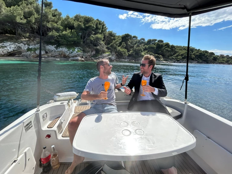 B2 Marine Ws 702 te huur van particulier of professional in Vieux Port Golfe-Juan