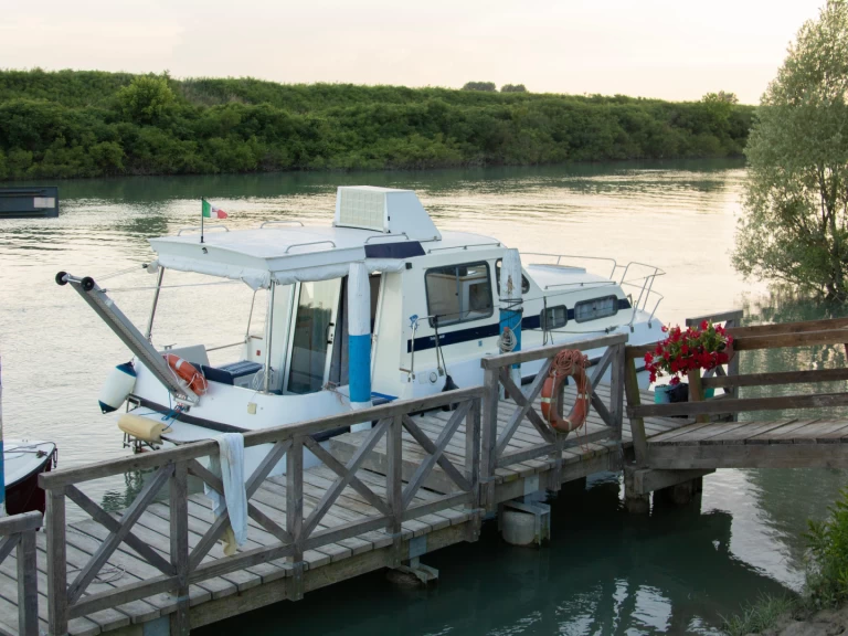 Jachthuur in San Stino di Livenza - Chantier CPC Triton 860 via SamBoat