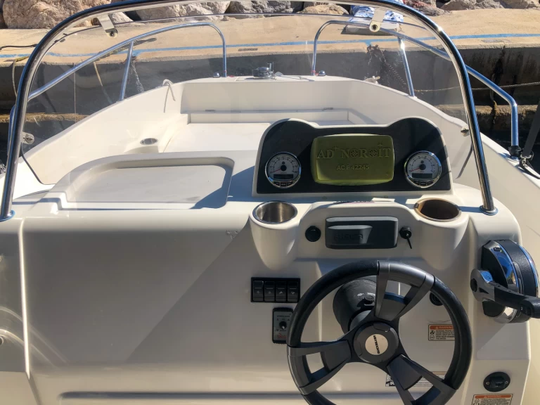 Verhuur Motorboot in Carry-le-Rouet - Quicksilver Activ 605 Open