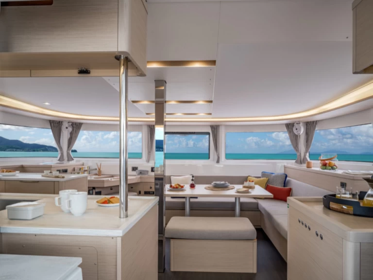 Bootverhuur Vlychada goedkoop Lagoon 46