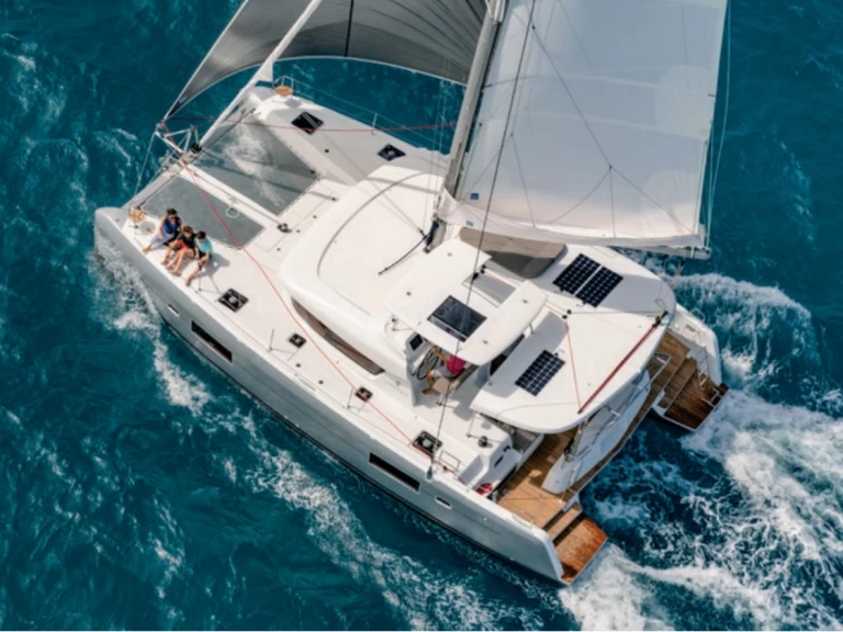 Jachthuur in Vlychada - Lagoon Lagoon 42 via SamBoat