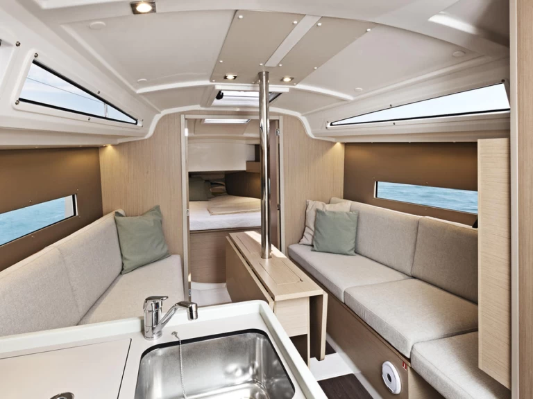 Verhuur Zeilboot Bénéteau met vaarbewijs