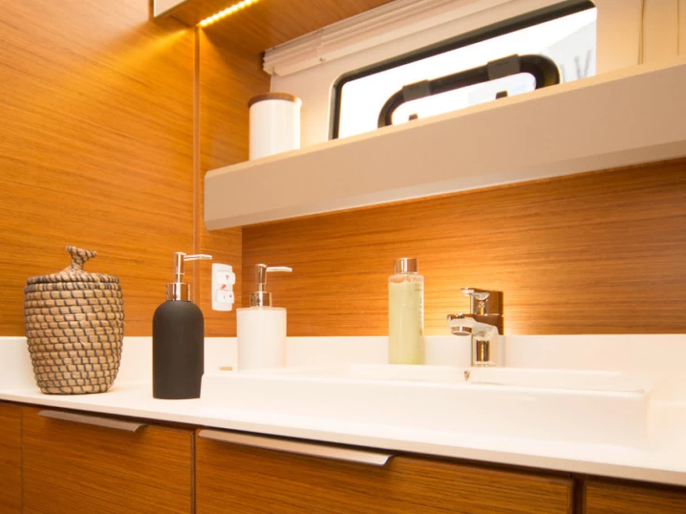 Bootverhuur Pula goedkoop Bavaria S40 OPEN