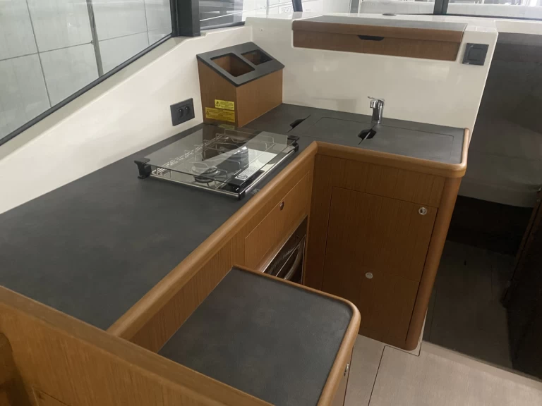 Bootverhuur Bénéteau Swift Trawler 35 in Pula via SamBoat