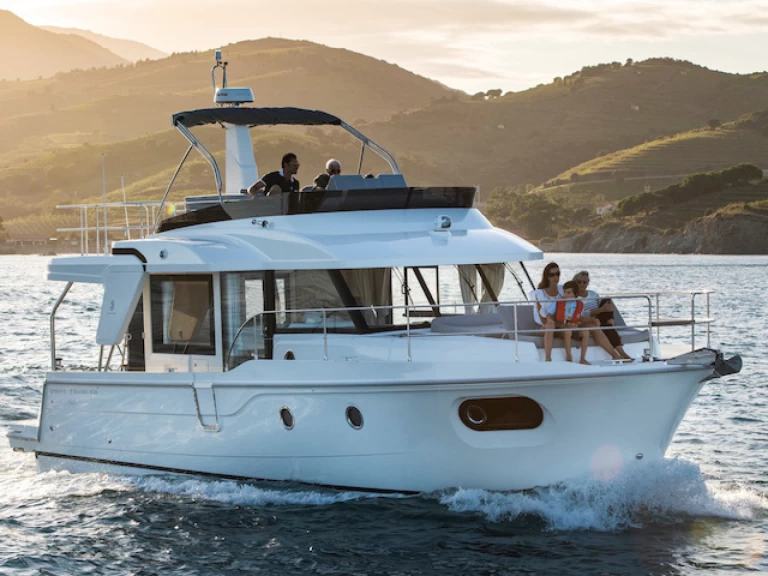 Huur een Bénéteau Swift Trawler 41 Fly in Pula