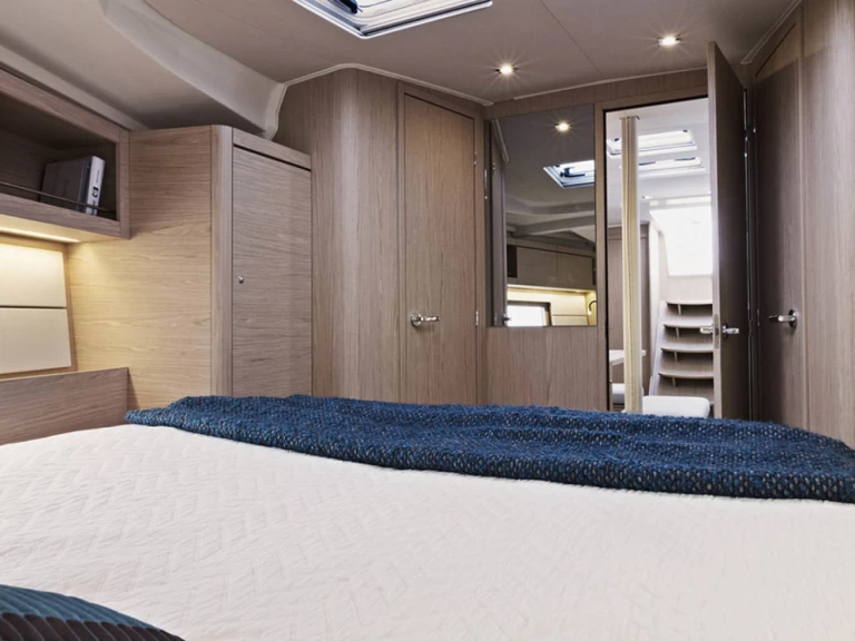 Bootverhuur Bénéteau Oceanis 46.1 in Marina (City) via SamBoat