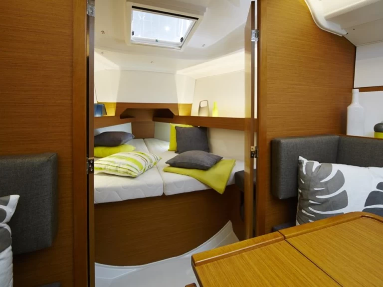 Jeanneau Sun Odyssey 349 te huur van particulier of professional in Lefkáda