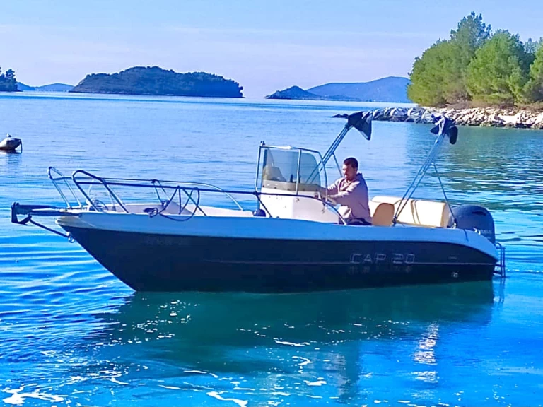 Capelli Cap 20 te huur van particulier of professional in Trogir