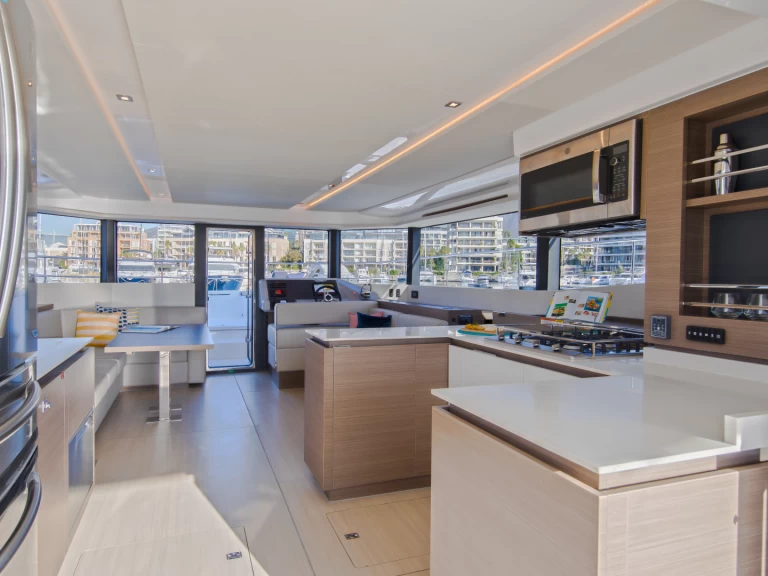 Leopard Leopard 53 Powercat te huur van particulier of professional in Red Hook