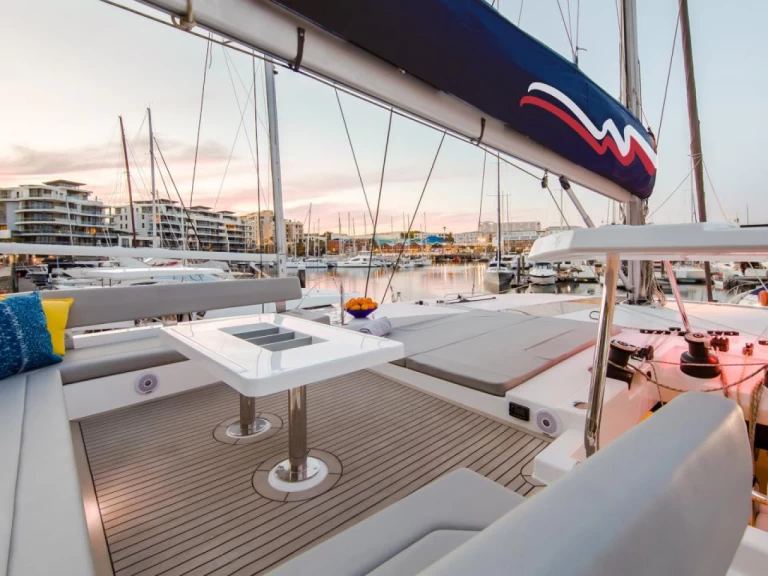 Verhuur Catamaran Leopard met vaarbewijs