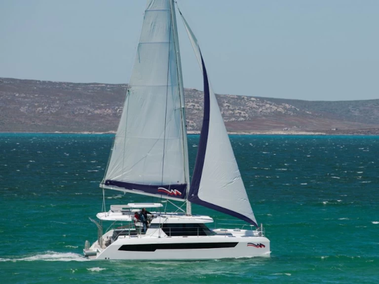 Verhuur Catamaran in Marsh Harbour - Leopard Leopard 42