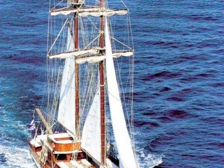  Custom Motor Sailer 124' te huur van particulier of professional in Álimos