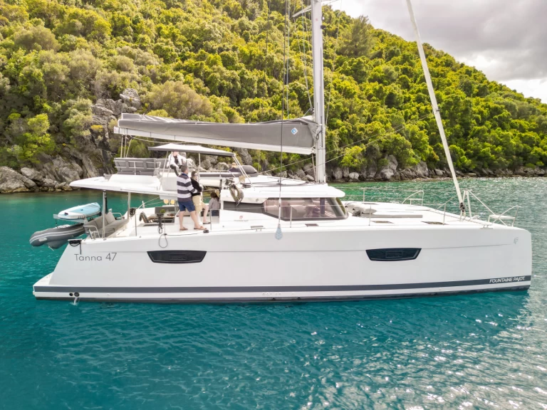 Verhuur Catamaran Fountaine Pajot met vaarbewijs