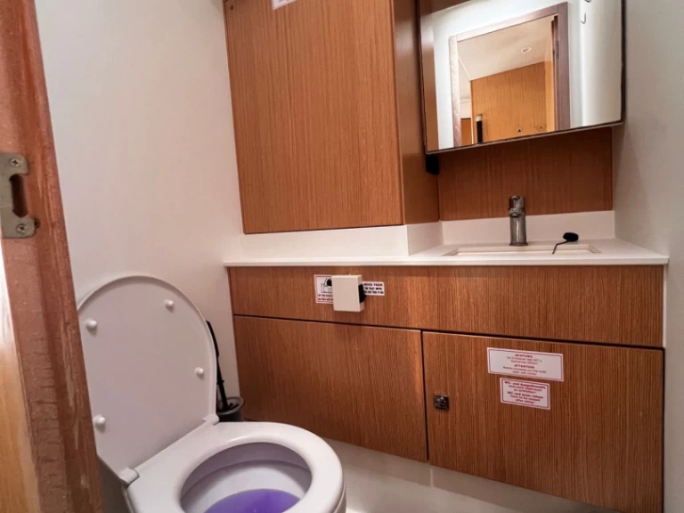 Jachthuur in Lávrio - Bavaria Bavaria C50 Style via SamBoat