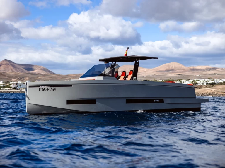 Bootverhuur Playa Blanca goedkoop De Antonio D32 Open