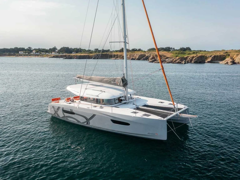 Verhuur Catamaran Excess met vaarbewijs