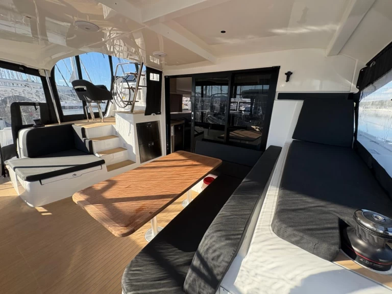 Catamaran te huur in Sukošan voor de beste prijs