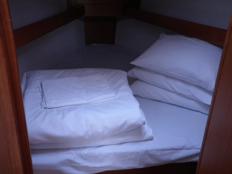 Bootverhuur Bavaria Cruiser 33 in Sukošan via SamBoat