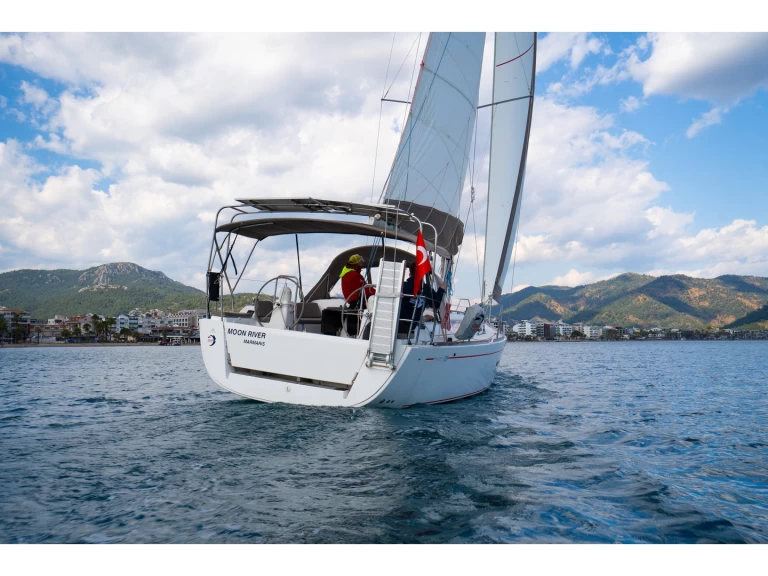 Verhuur Zeilboot in Marmaris - Dufour Dufour 335 Grand Large