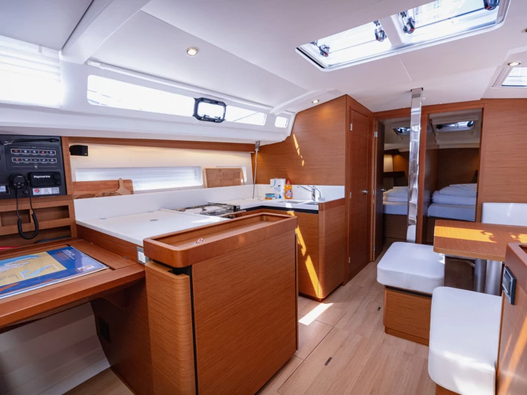 Verhuur Zeilboot in Kaštel Gomilica - Jeanneau Sun Odyssey 440