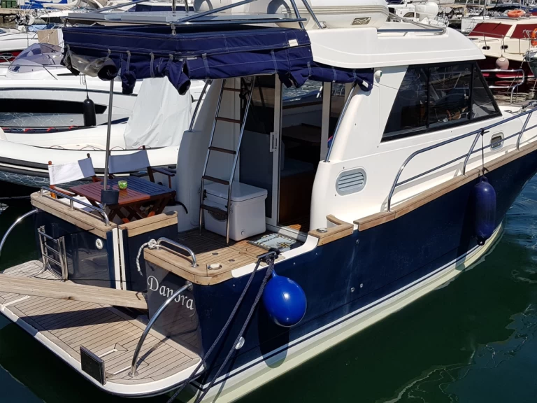 Verhuur Motorboot in Biograd na Moru - Sas Vektor Adria Event 850