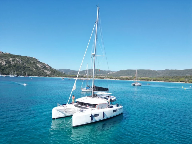 Verhuur Catamaran in Porto Pollo - Lagoon Lagoon 42