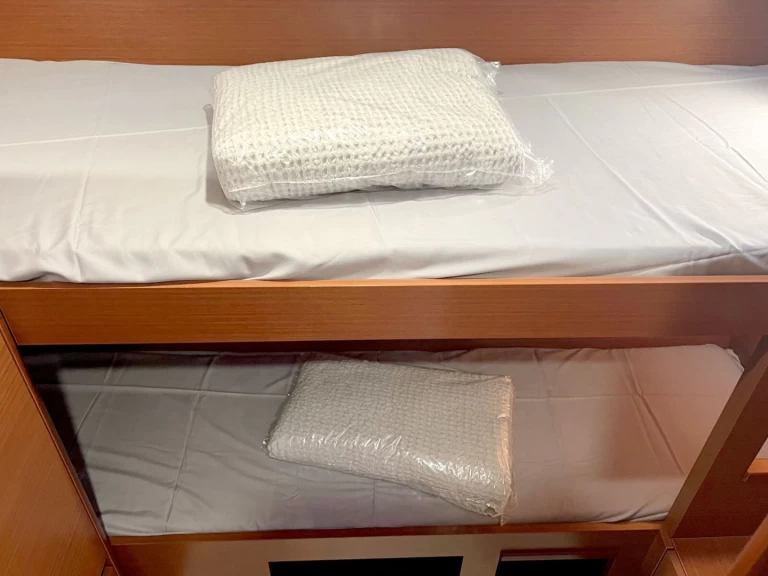 Zeilboot te huur in Lávrio voor de beste prijs