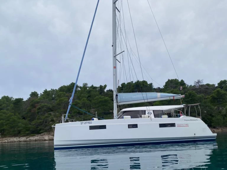 Huur Catamaran met of zonder schipper Nautitech in Primošten