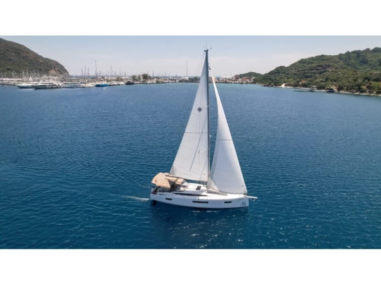 Huur een Jeanneau Sun Odyssey 410 in Marmaris