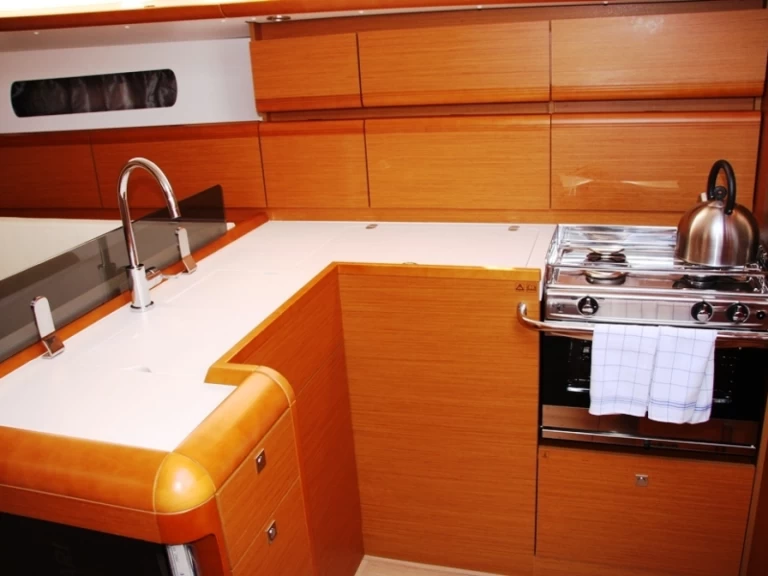 Huur een Jeanneau Sun Odyssey 439 in Marmaris