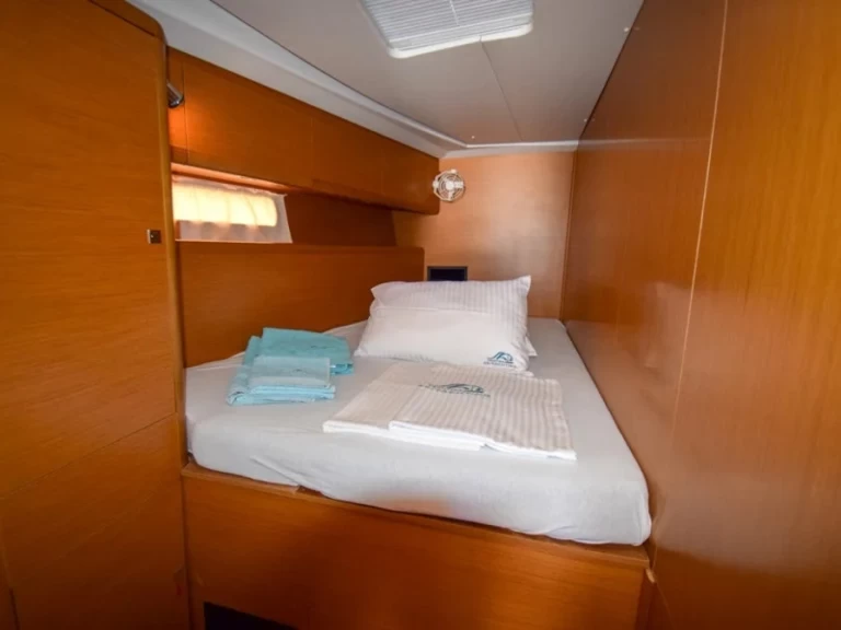 Huur een Jeanneau Jeanneau 53 in Marmaris