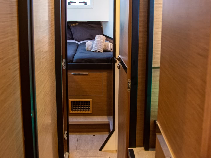 Verhuur Catamaran Lagoon met vaarbewijs