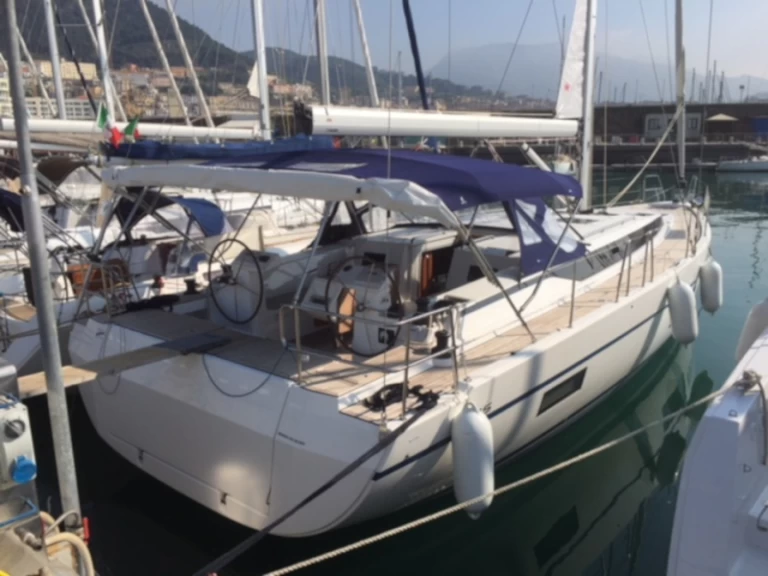 Huur Zeilboot met of zonder schipper Bavaria in Salerno