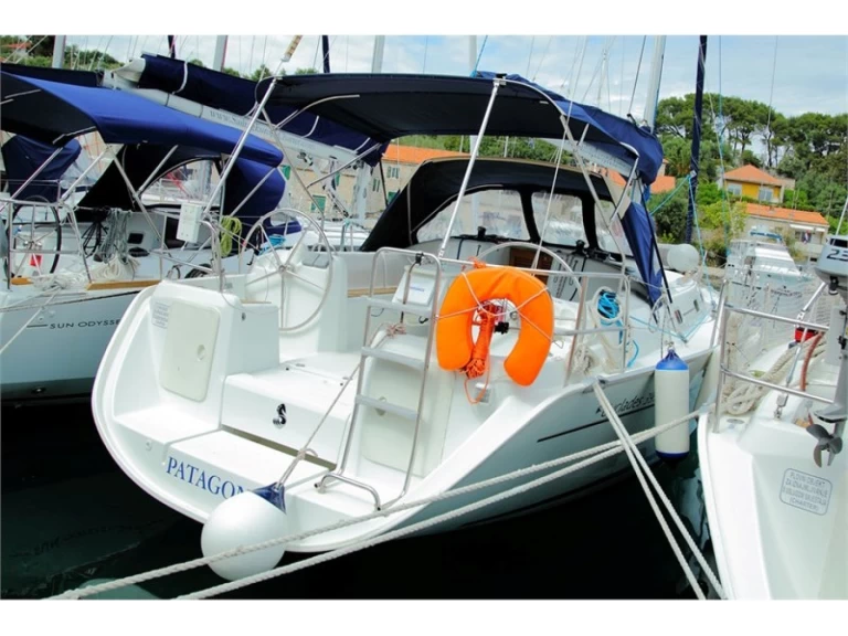 Bootverhuur Yerseke goedkoop Beneteau Cyclades 39