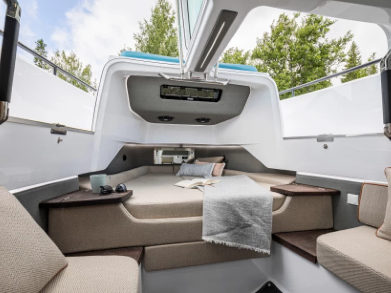 Bootverhuur Kalo Livadi goedkoop Axopar 37 Mediteranna