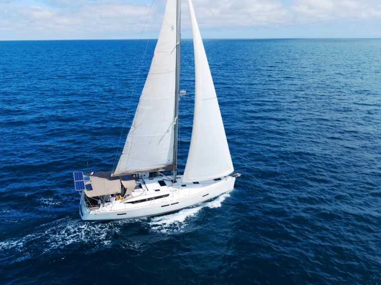 Huur Zeilboot met of zonder schipper Jeanneau in Beaulieu-sur-Mer