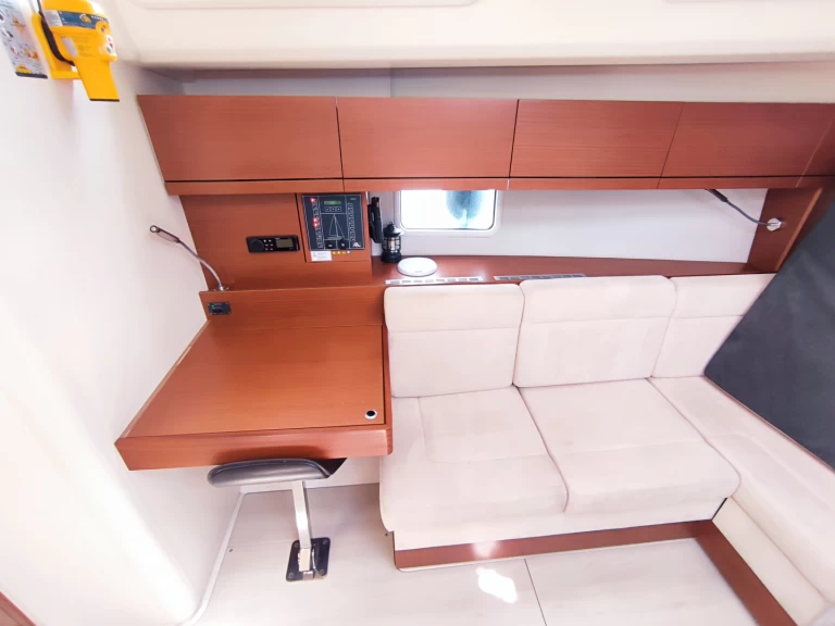 Hanse Hanse 458 te huur van particulier of professional in Lávrio