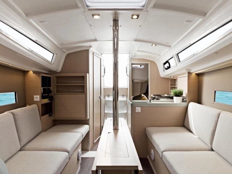 Jachthuur in Furnari - Bénéteau Oceanis 30.1 via SamBoat