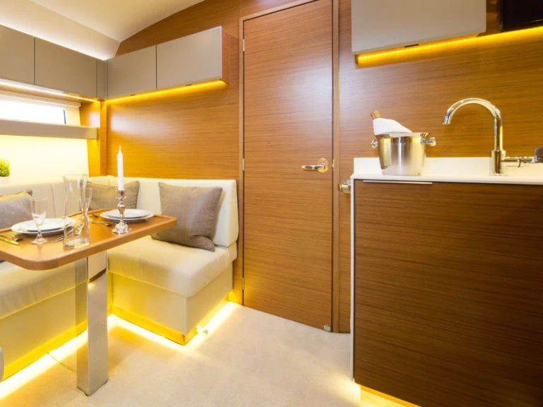 Motorboot te huur in Pula voor de beste prijs