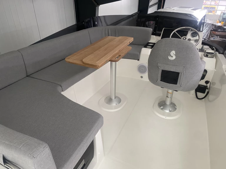 Bootverhuur Pula goedkoop Swift Trawler 35