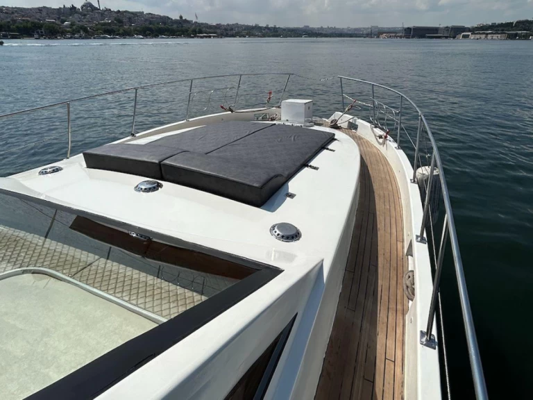 Huur Jacht met of zonder schipper costom made  in Eminönü